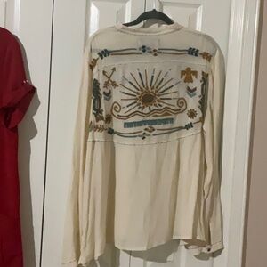 Double D Ranch Cream and Blue Embroidered Top